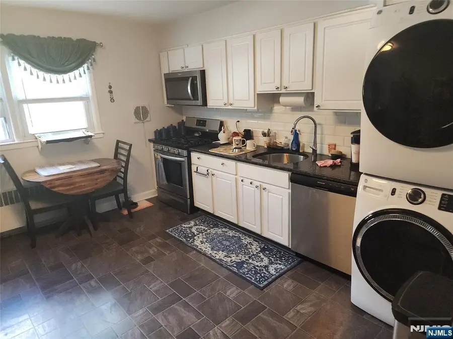 729 Broad Avenue 8, Ridgefield, NJ 07657 - Image #2