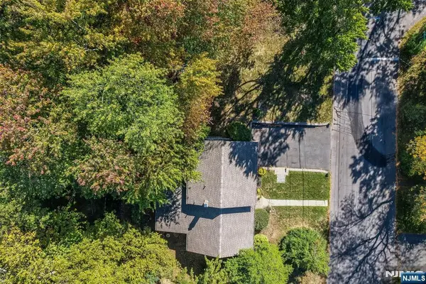 72 Glenwood Avenue, Demarest, NJ 07627