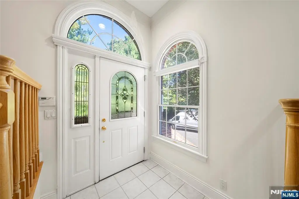 139 Stonegate Trail, Cresskill, NJ 07626 - Image #1