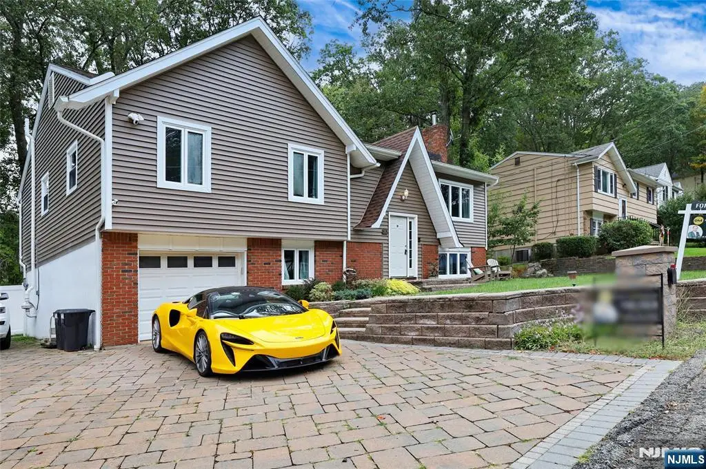 11 Idalroy Trail, Hopatcong, NJ 07843 - Image #1