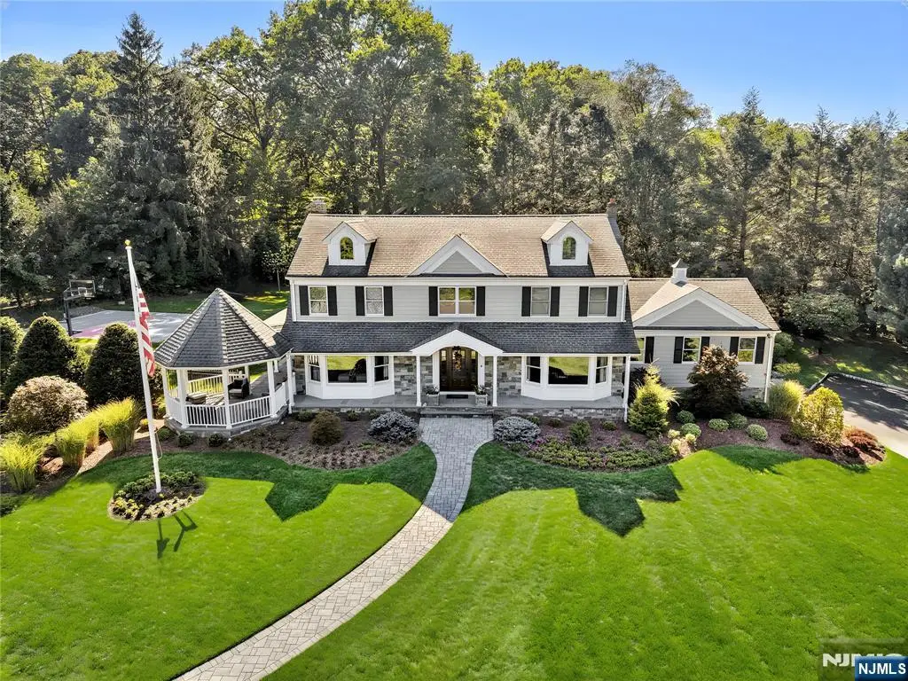 5 Academy Road, Ho Ho Kus, NJ 07423 - Image #1