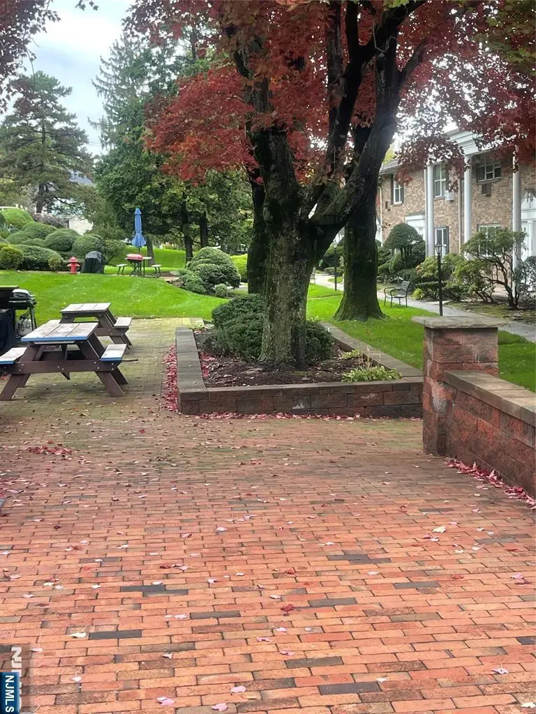 104 E Maple Street B, Teaneck, NJ 07666 - Image #2