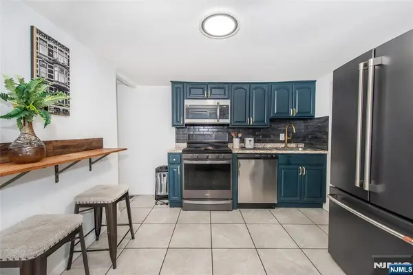 7 Calumet Street, Newark, NJ 07105