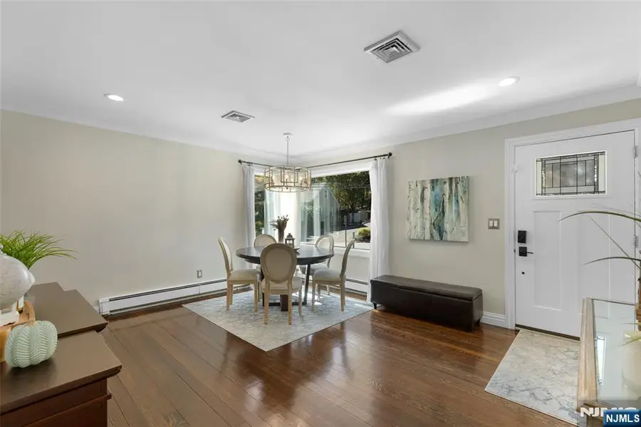 28 Minnehaha Boulevard, Oakland, NJ 07436 - Image #2