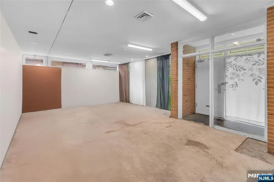 86-88 Chancellor Avenue, Newark, NJ 07112 - Image #2