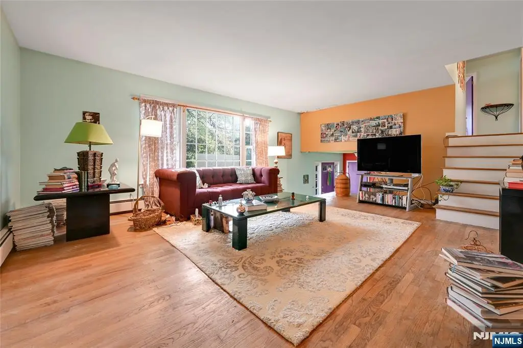 7 Edgewood Court, Hillsdale, NJ 07642 - Image #1