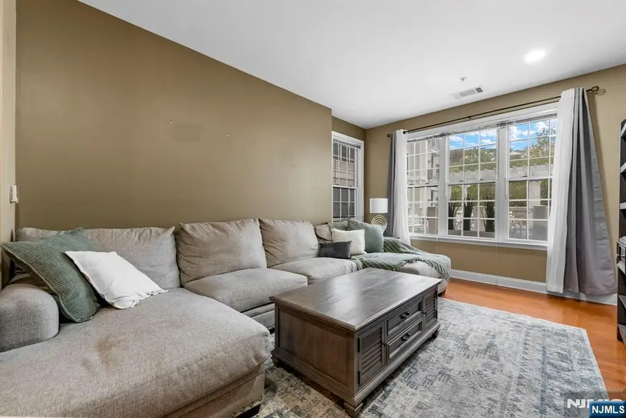 7110 Coventry Court, Riverdale, NJ 07457 - Image #3