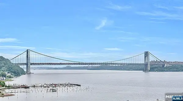 1203 River Road 11D, Edgewater, NJ 07020