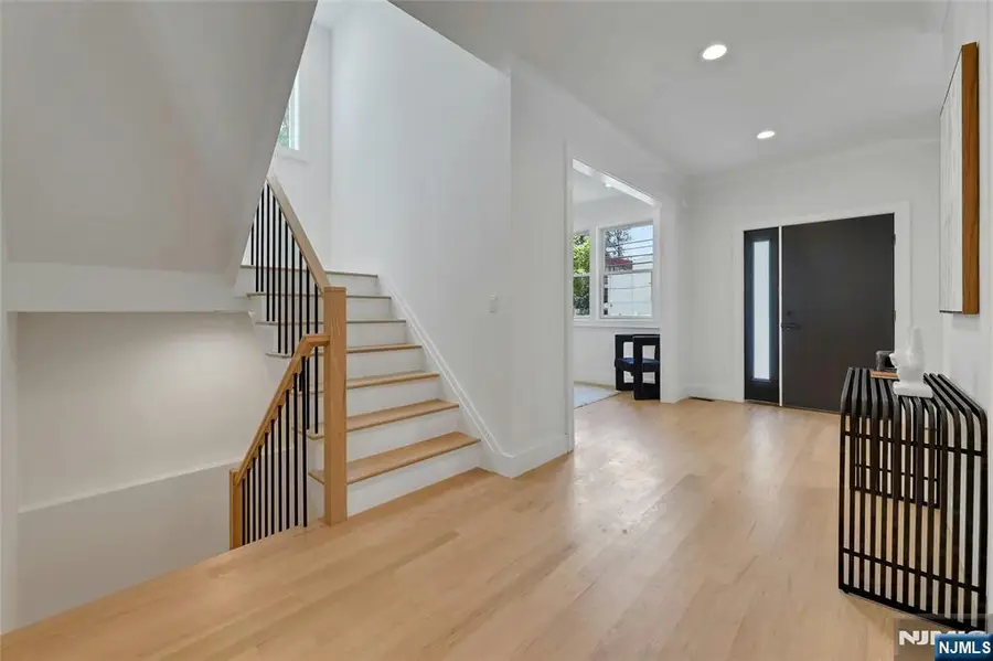 273 W Englewood Avenue, Teaneck, NJ 07666 - Image #2