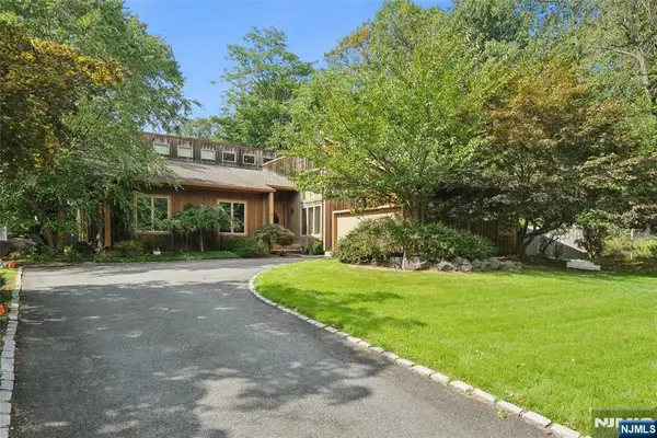 43 Franklin Avenue, Livingston, NJ 07039