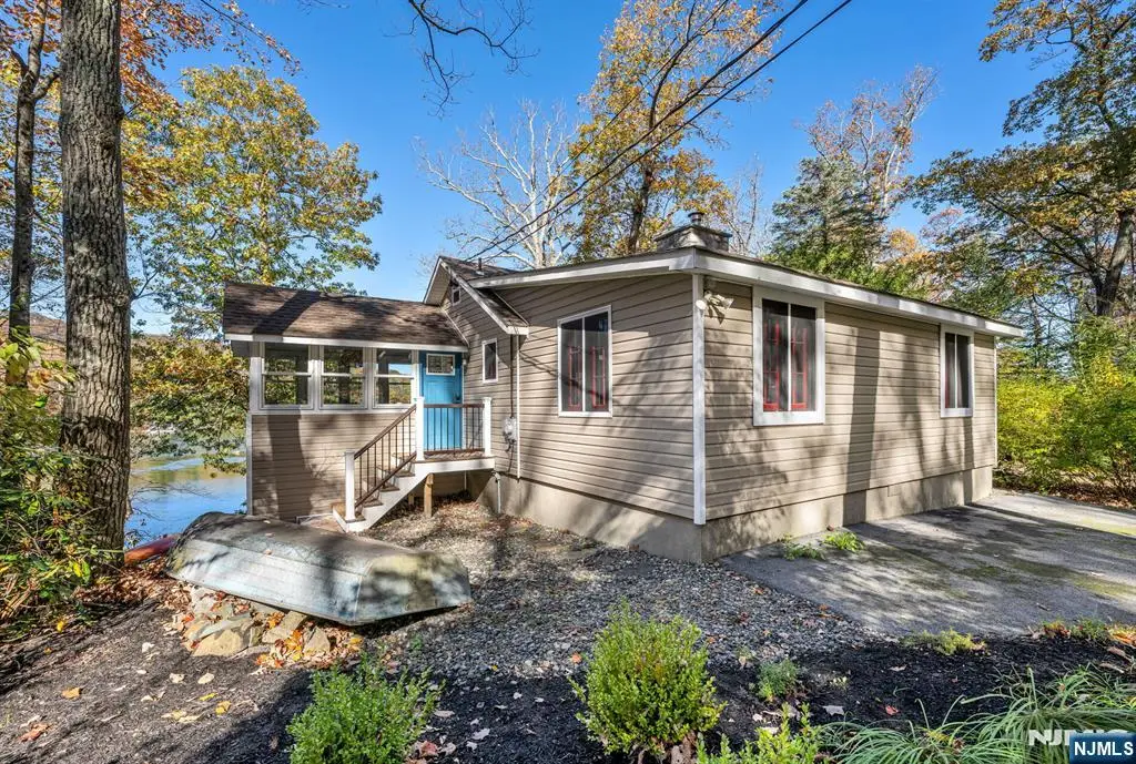 2014 W Lakeside Drive, Highland Lakes, NJ 07422 - Image #1