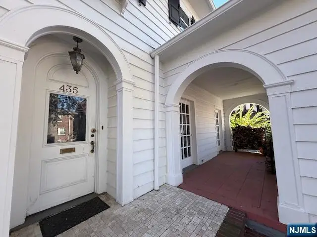 437 Ridge Street, Newark, NJ 07104 - Image #3