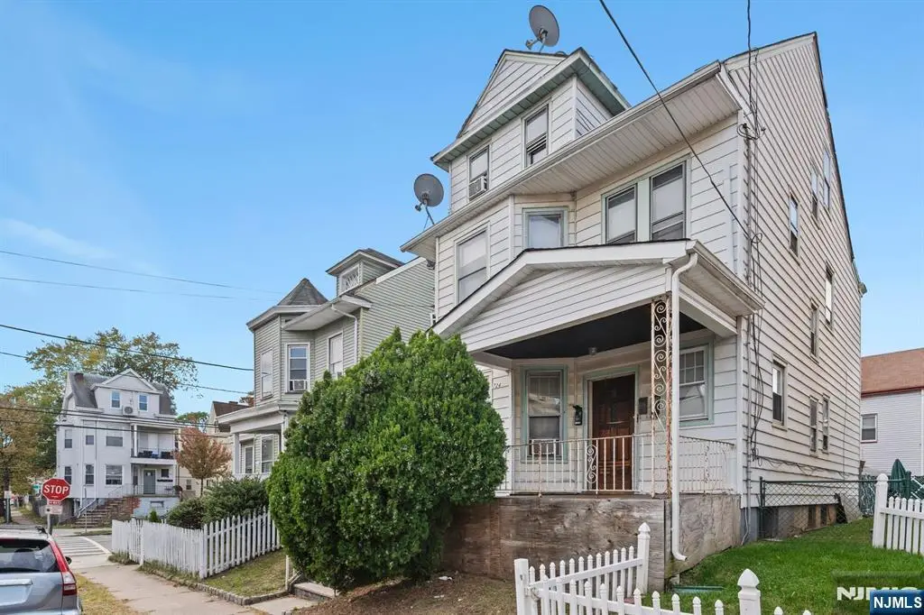 724 27th Street, Paterson, NJ 07504 - Image #1