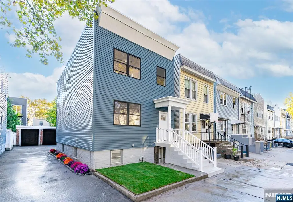 111 Clarke Avenue, Jersey City, NJ 07304 - Image #1