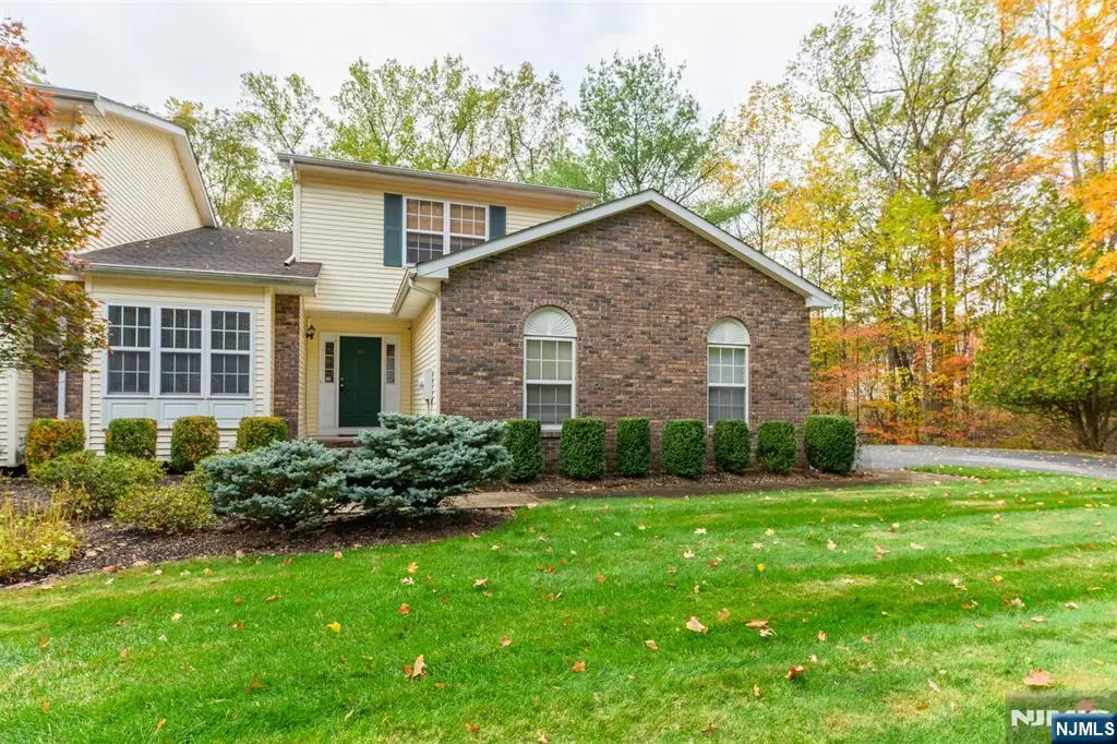 95 Butternut Drive, Wayne, NJ 07470 - Image #1