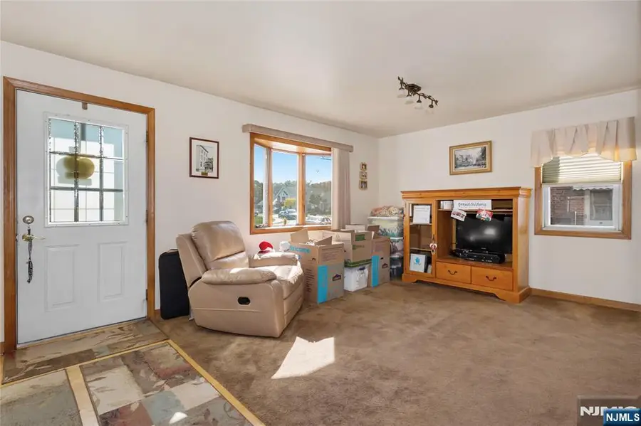 4 Crescent Road, Wallington, NJ 07057 - Image #3