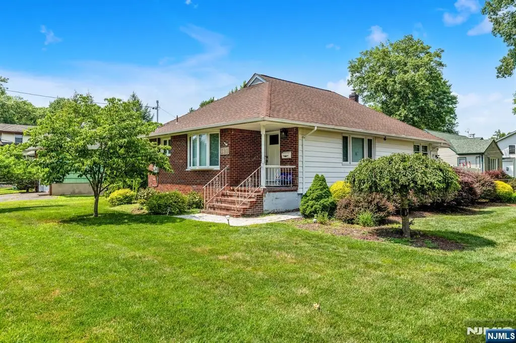 321 Henley Avenue, New Milford, NJ 07646 - Image #1