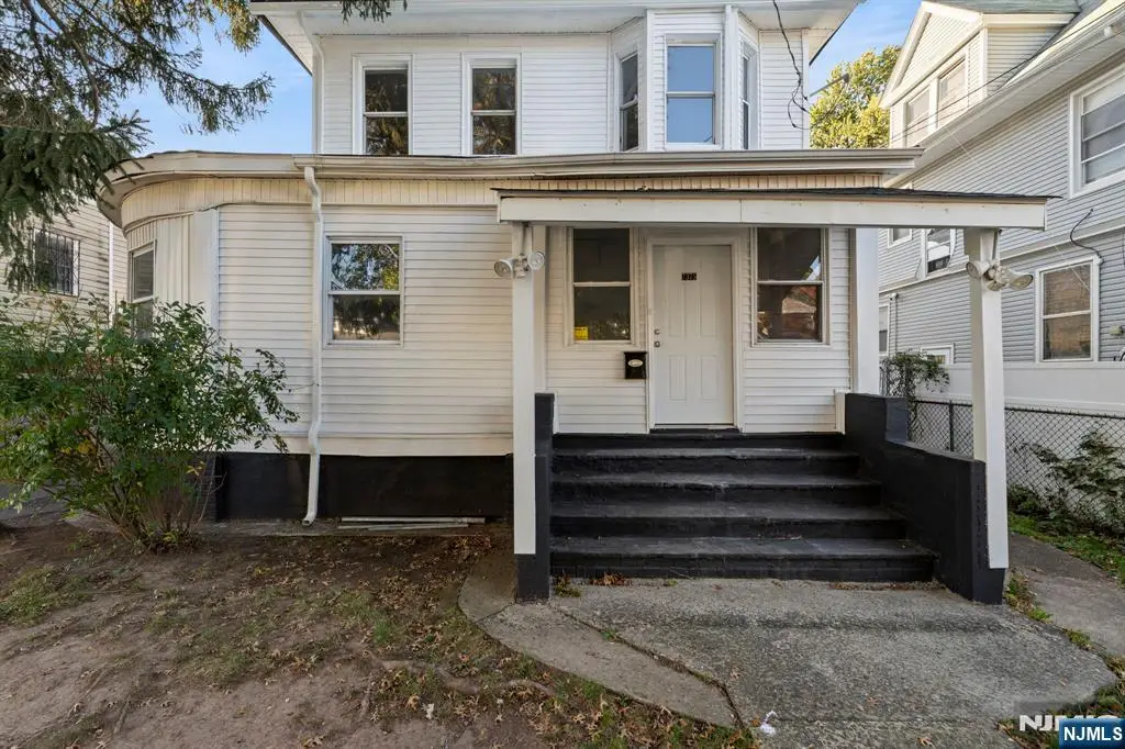 73-75 Leslie Street, Newark, NJ 07108 - #1