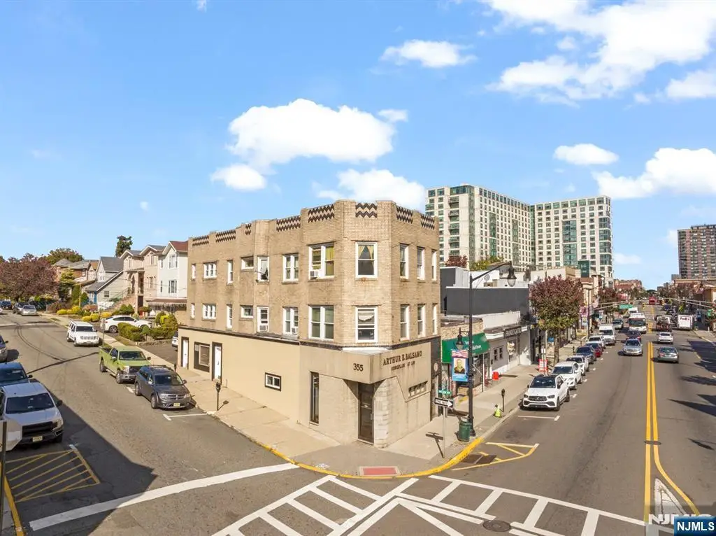 647 Anderson Avenue, Cliffside Park, NJ 07010 - Image #1