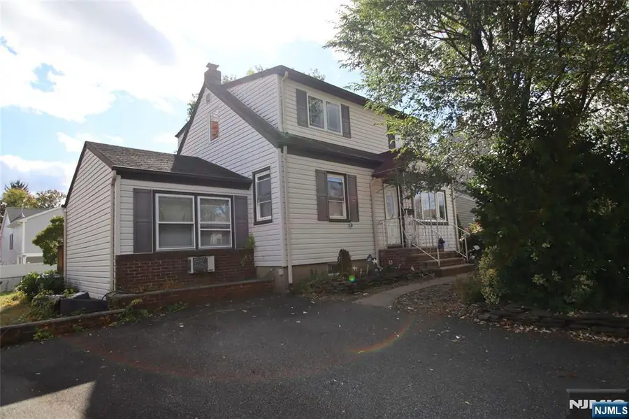 28-12 Sherman Place, Fair Lawn, NJ 07410 - Image #2