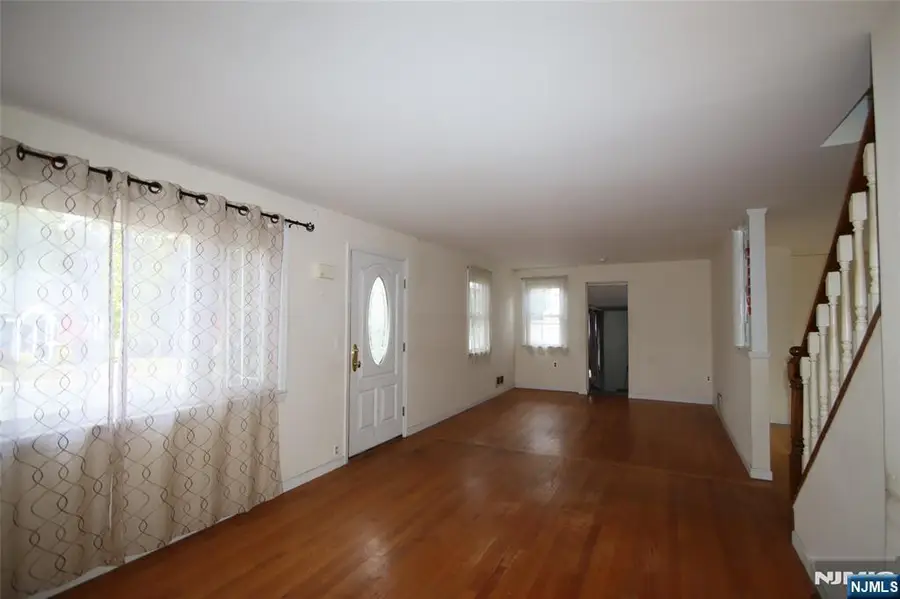 28-12 Sherman Place, Fair Lawn, NJ 07410 - Image #3