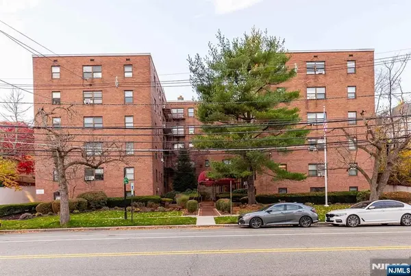 130 Orient Way 3D, Rutherford, NJ 07070