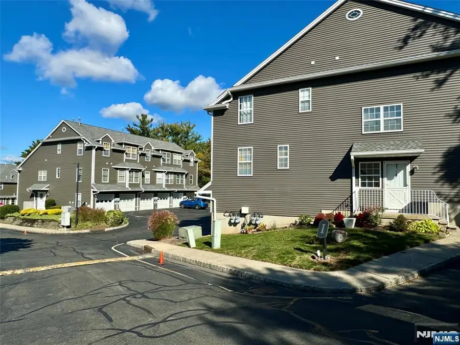 20 S Midland Avenue I3, Kearny, NJ 07032 - Image #3