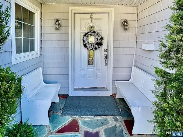 15 Sullivan Drive, Emerson, NJ 07630