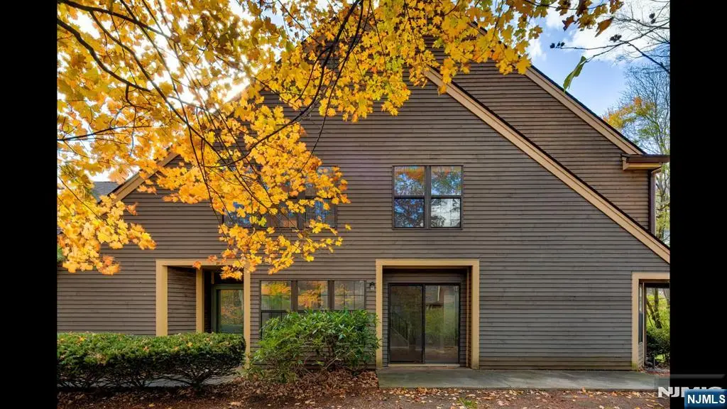 21 Plymouth Alley F, West Milford, NJ 07480 - Image #1