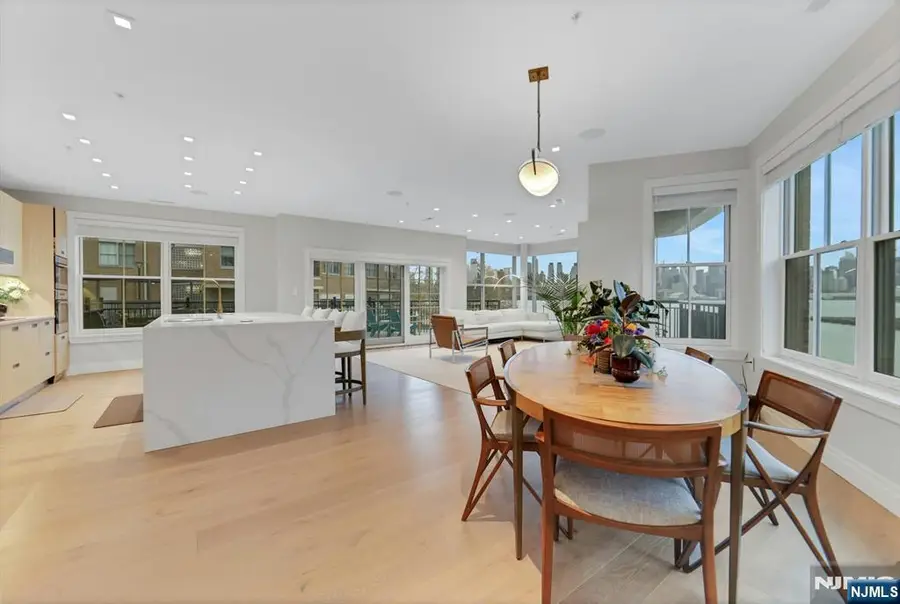 22 Ave At Port Imperial 114, West New York, NJ 07093 - Image #3