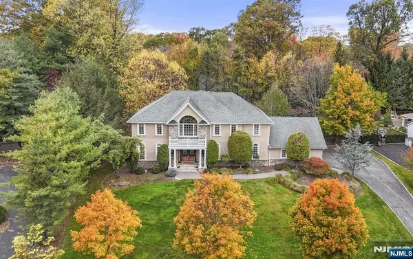 677 Alexander Court, River Vale, NJ 07675