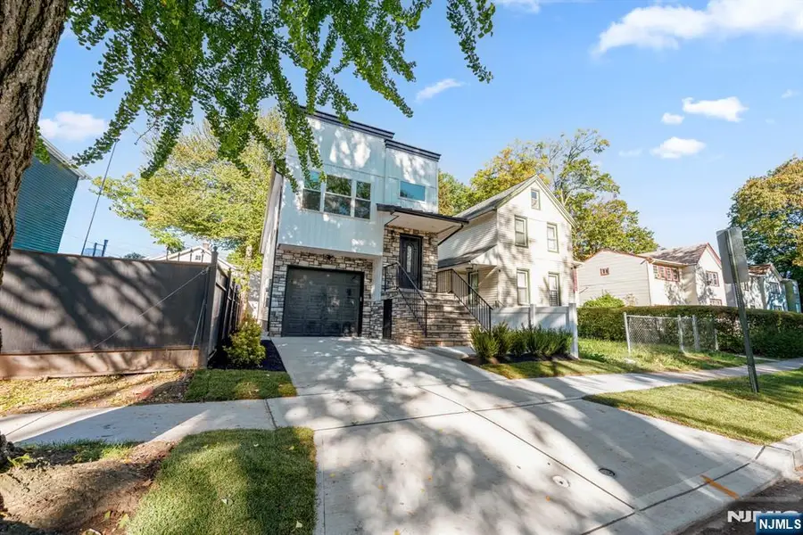 63 Oak Street, East Orange, NJ 07018 - Image #3