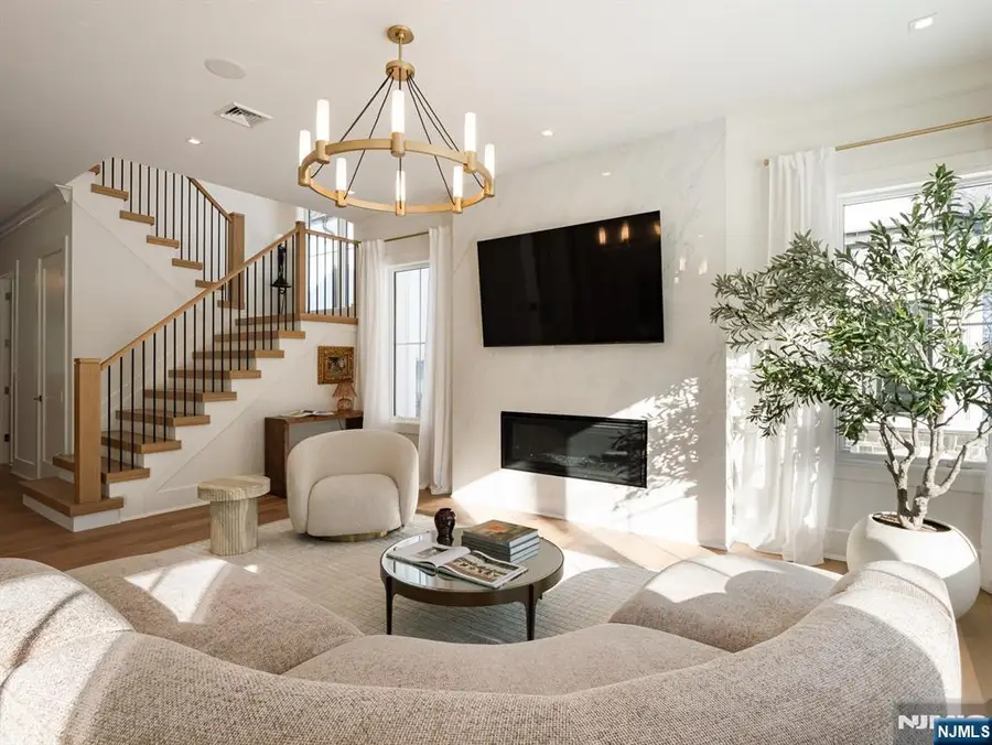 16-18 Paris Avenue 1, Rockleigh, NJ 07647 - #3