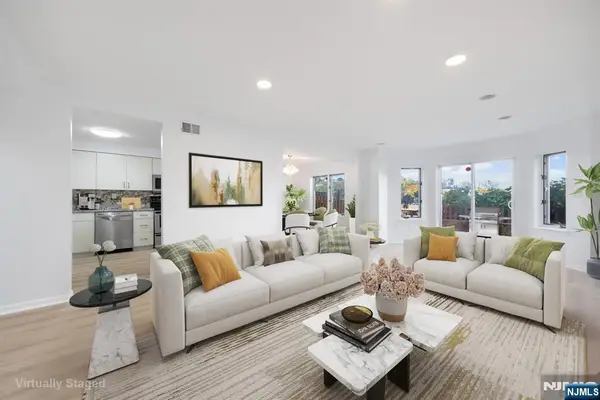 105 Nelson Court, Edgewater, NJ 07020