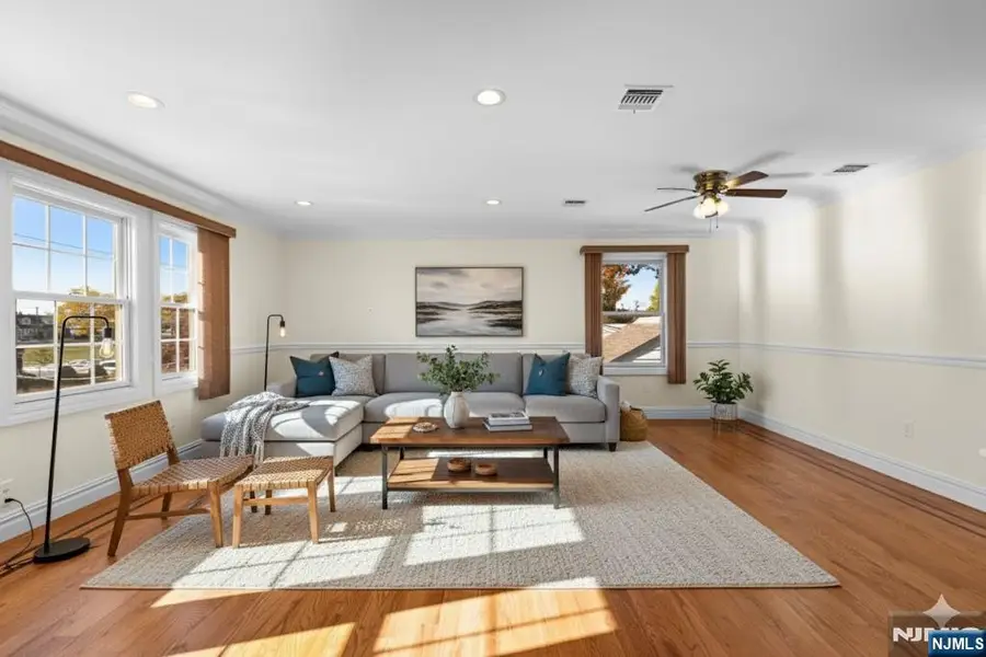 9 15th Avenue, Elmwood Park, NJ 07407 - Image #3