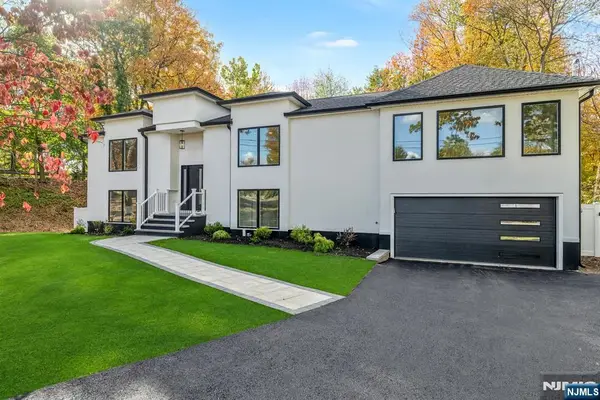 10 Garden Court, Twp of Washington, NJ 07676