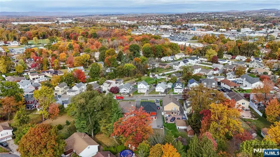 96 Lower Notch Road, Little Falls, NJ 07424 - Image #2