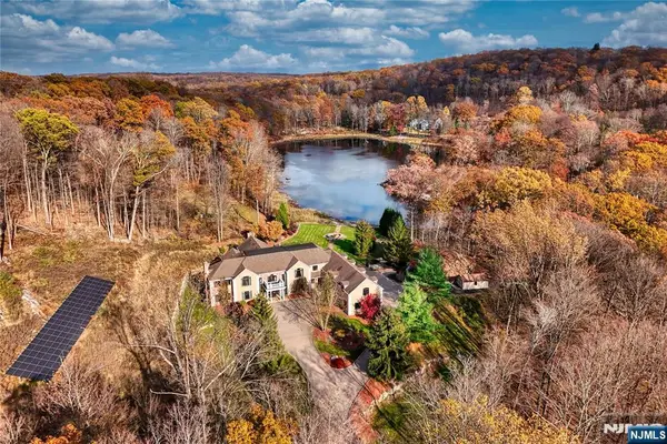 305 Green Road, Sparta, NJ 07871