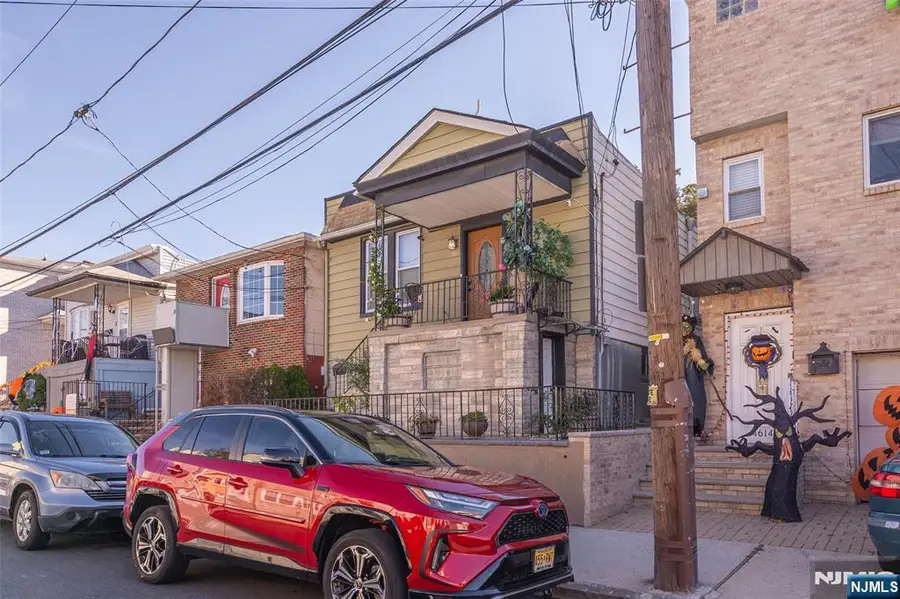 4616 Meadowview Avenue, North Bergen, NJ 07047 - Image #2