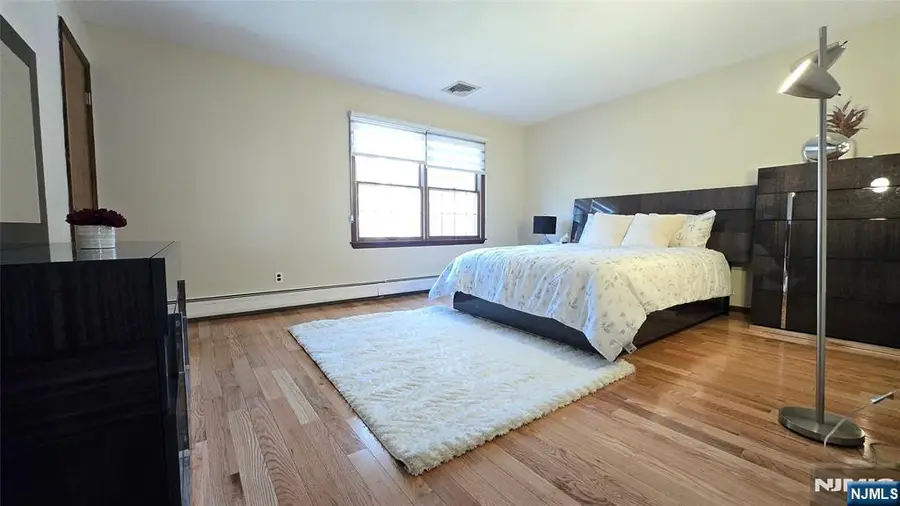 101 Glen Avenue, Paramus, NJ 07652 - Image #3