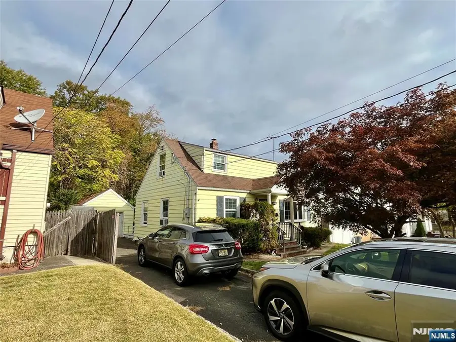 57 Hamilton Avenue, Elmwood Park, NJ 07407 - Image #2