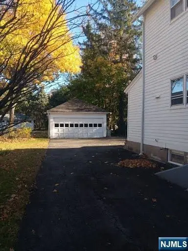 909 S Maple, Glen Rock, NJ 07452 - Image #2