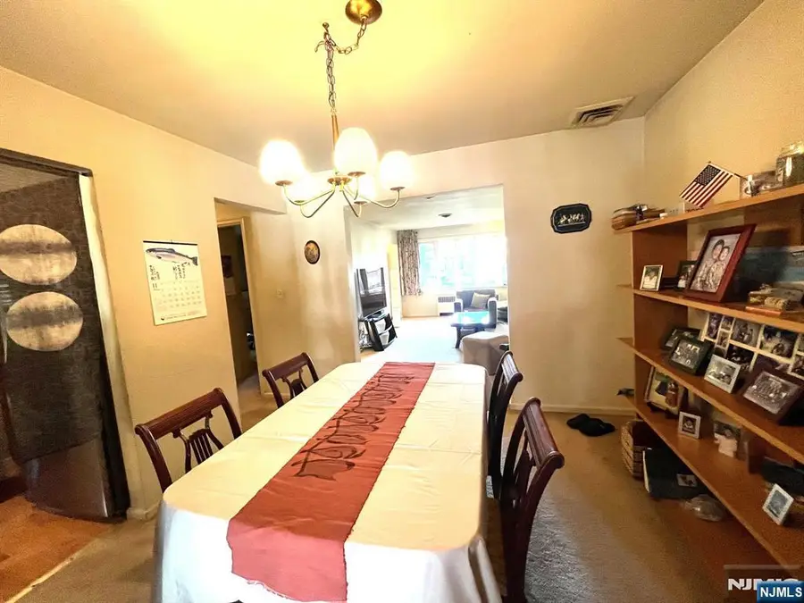 14 Oaklynn Place, Glen Rock, NJ 07452 - Image #3