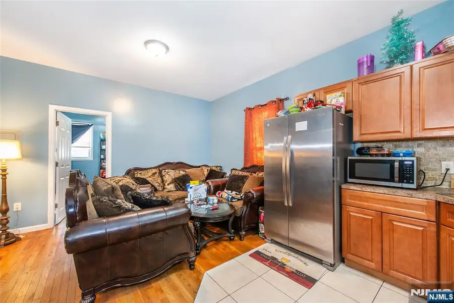 417 15th Avenue, Newark, NJ 07103 - Image #2