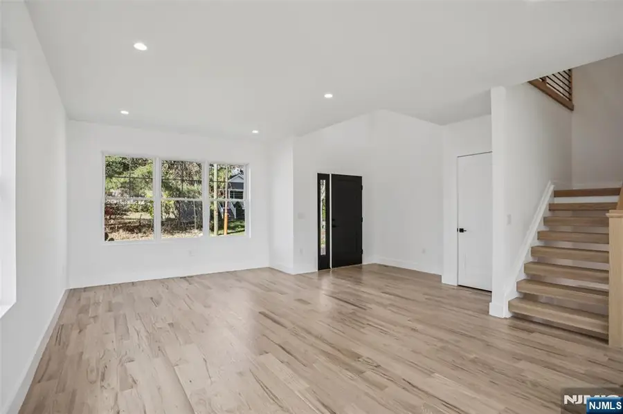 312 Lambert, Northvale, NJ 07647 - Image #2