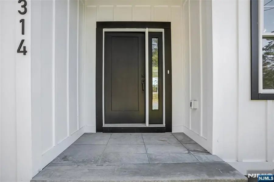 314 Lambert, Northvale, NJ 07647 - Image #3