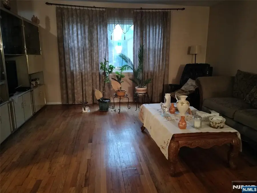 17A Garden Drive, Elmwood Park, NJ 07407 - Image #3