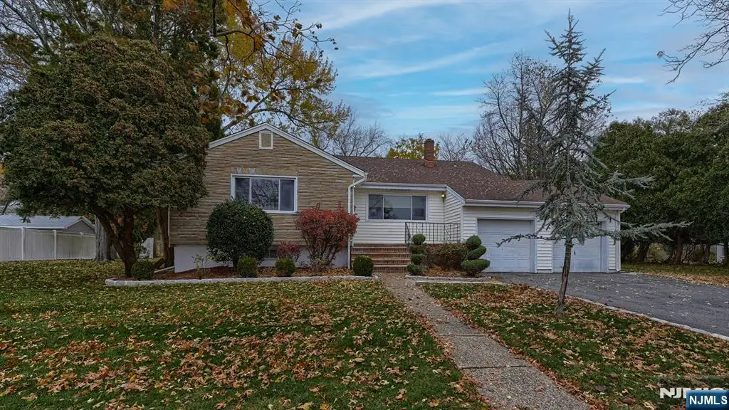 38 Augusta Drive, Wayne, NJ 07470 - Image #1