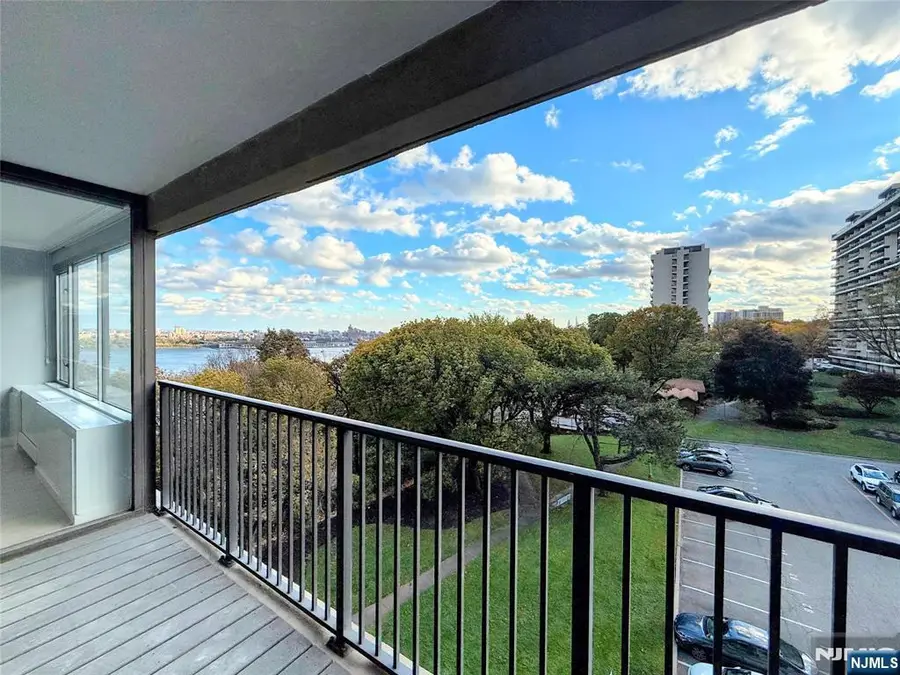 5 Horizon Road 311, Fort Lee, NJ 07024 - Image #2