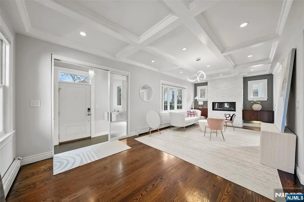 282 Schley Place, Teaneck, NJ 07666 - Image #1